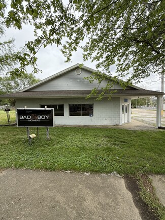 Mount Pulaski, IL Freestanding - 423 S Washington St
