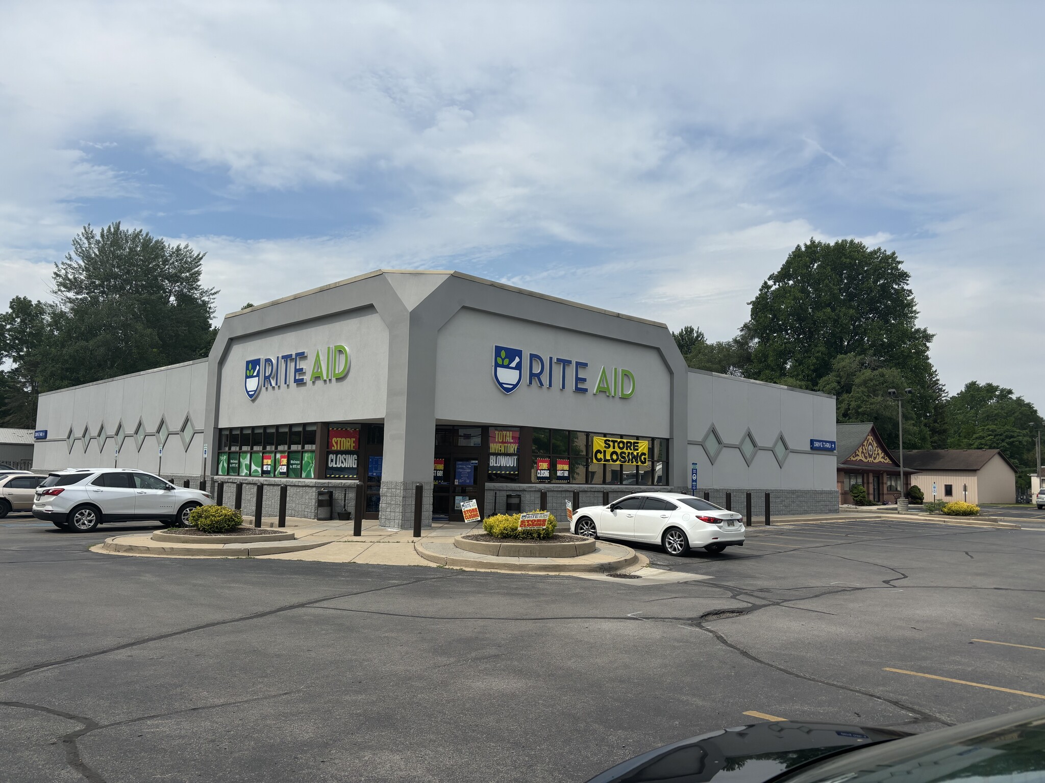 105 W Airport Hwy, Swanton, OH for Rent
