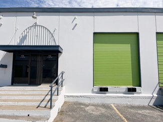 Arlington, TX Industrial - 104-142 S Collins St