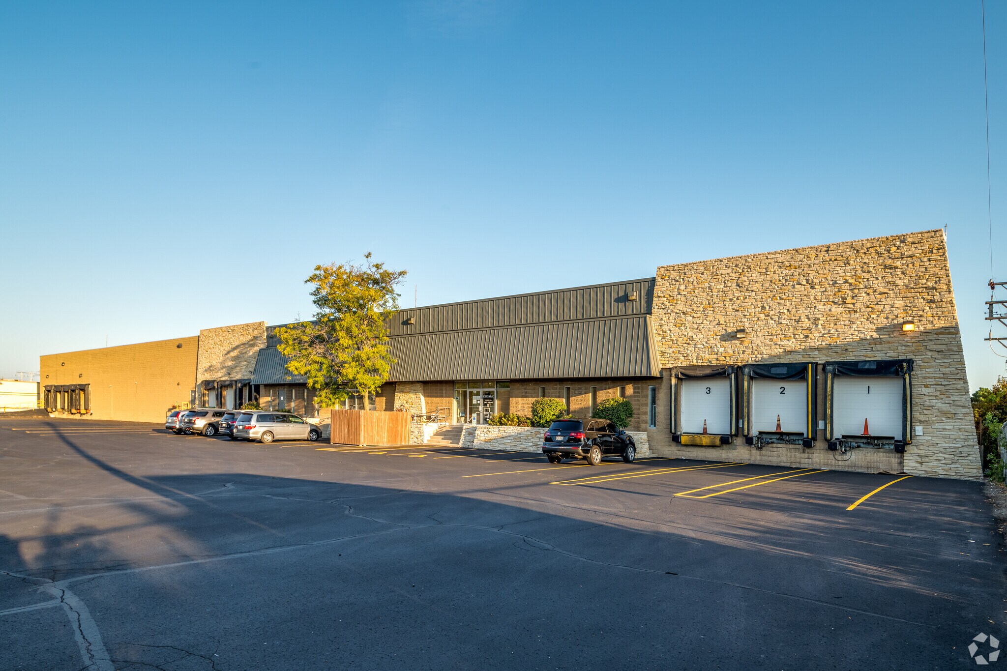 130-150 W Edgerton Ave, Milwaukee, WI for Rent