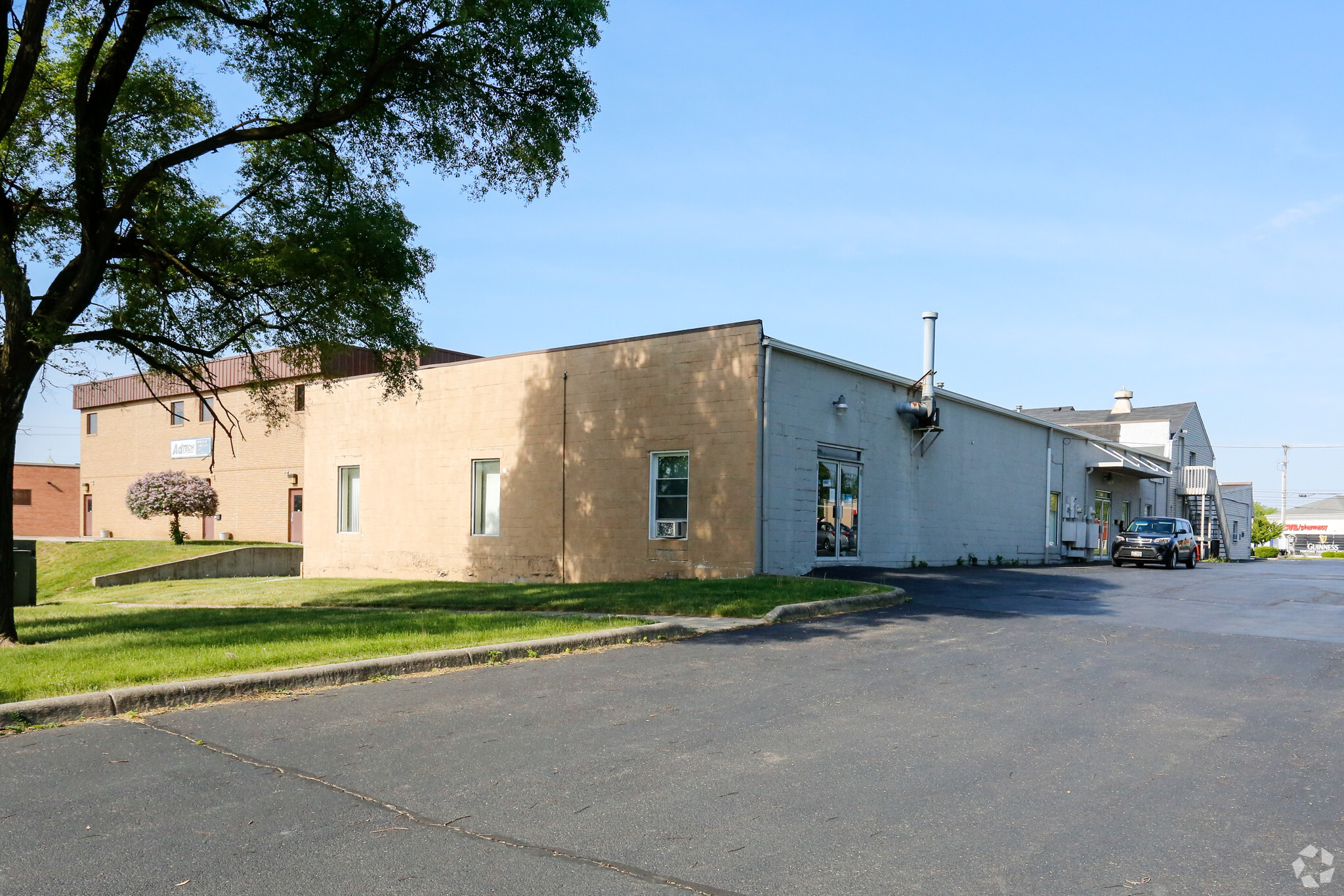 1340-1350 N Fairfield Rd, Dayton, OH for Rent