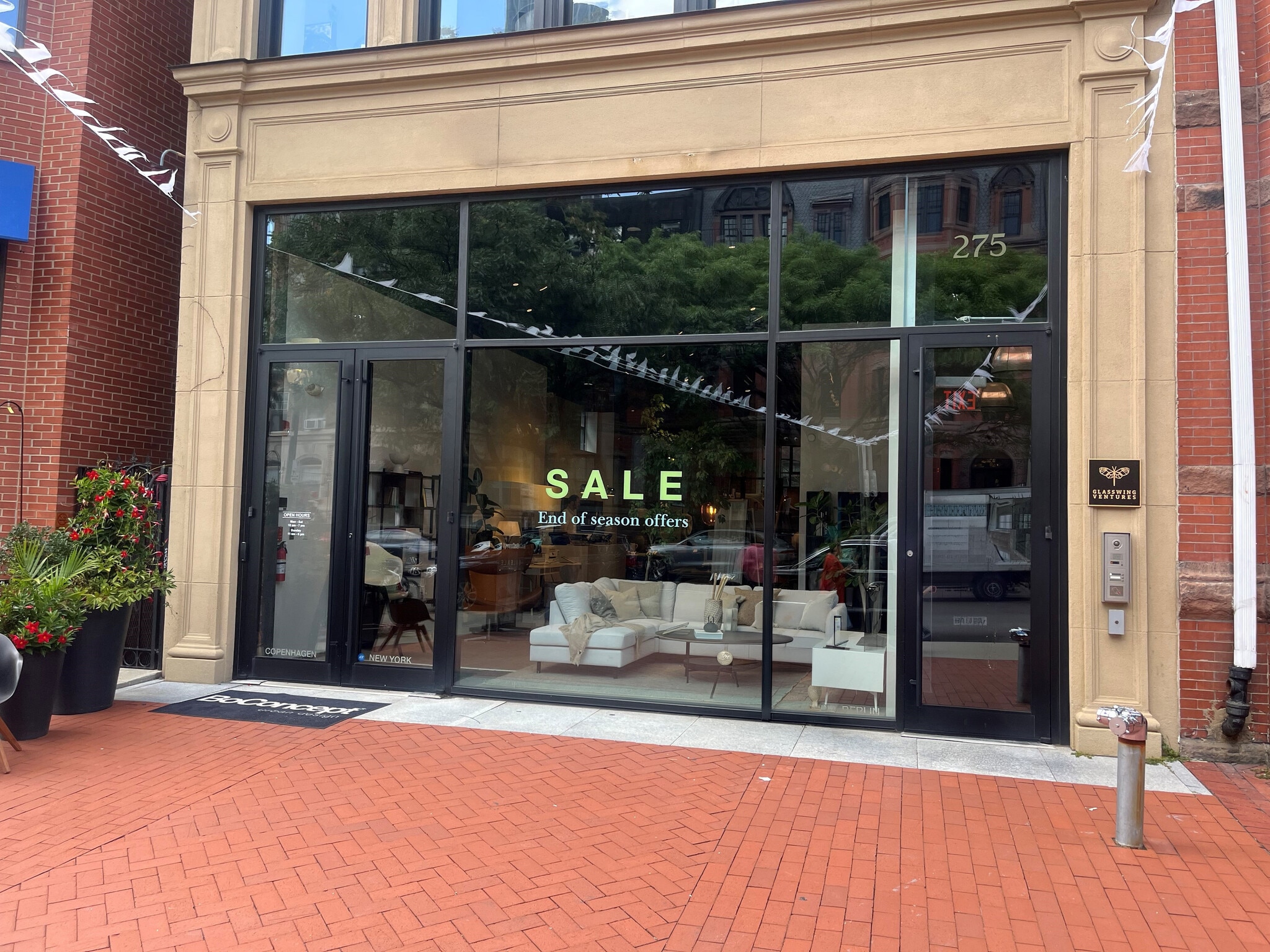275 Newbury St, Boston, MA for Rent