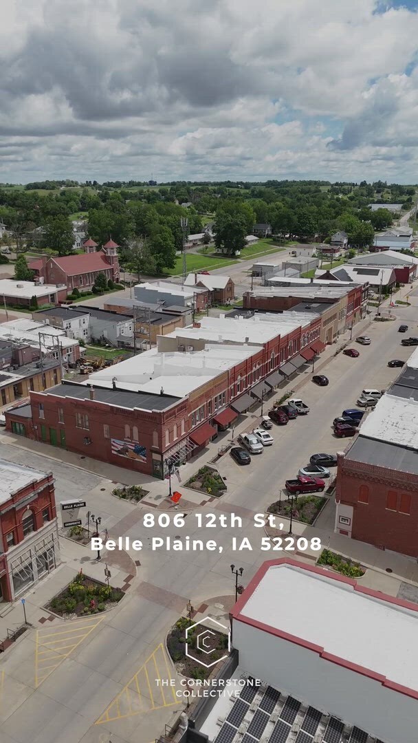 806 12th St, Belle Plaine, IA for Sale