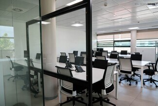 Las Rozas de Madrid, MAD Office - 4 Calle Chile