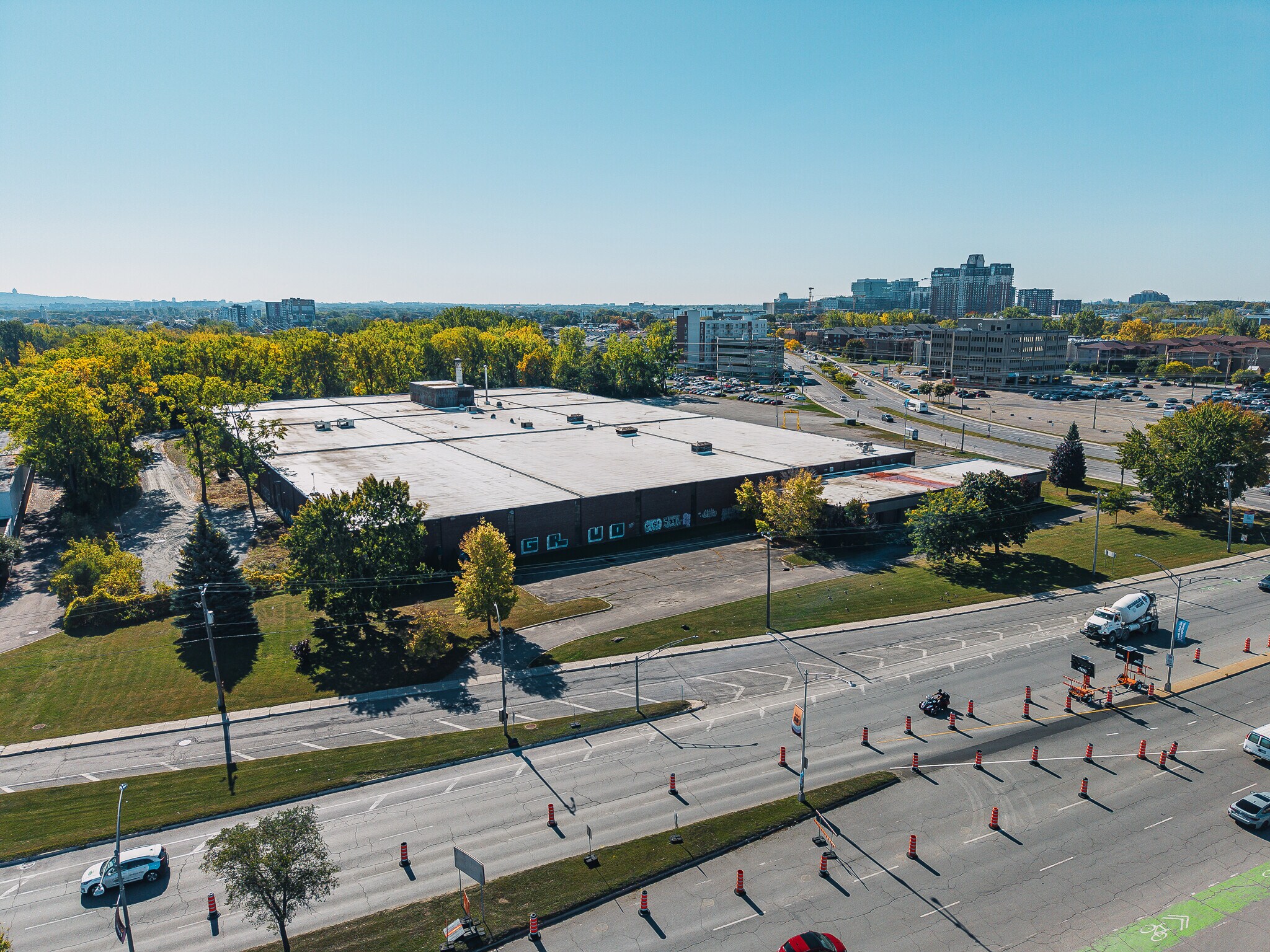 1000 Boul Saint-Martin O, Laval, QC for Rent