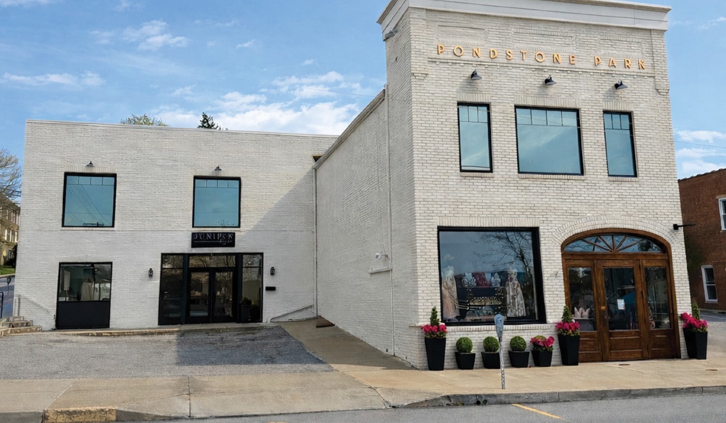 122 N Market St, Ligonier Township, PA for Sale