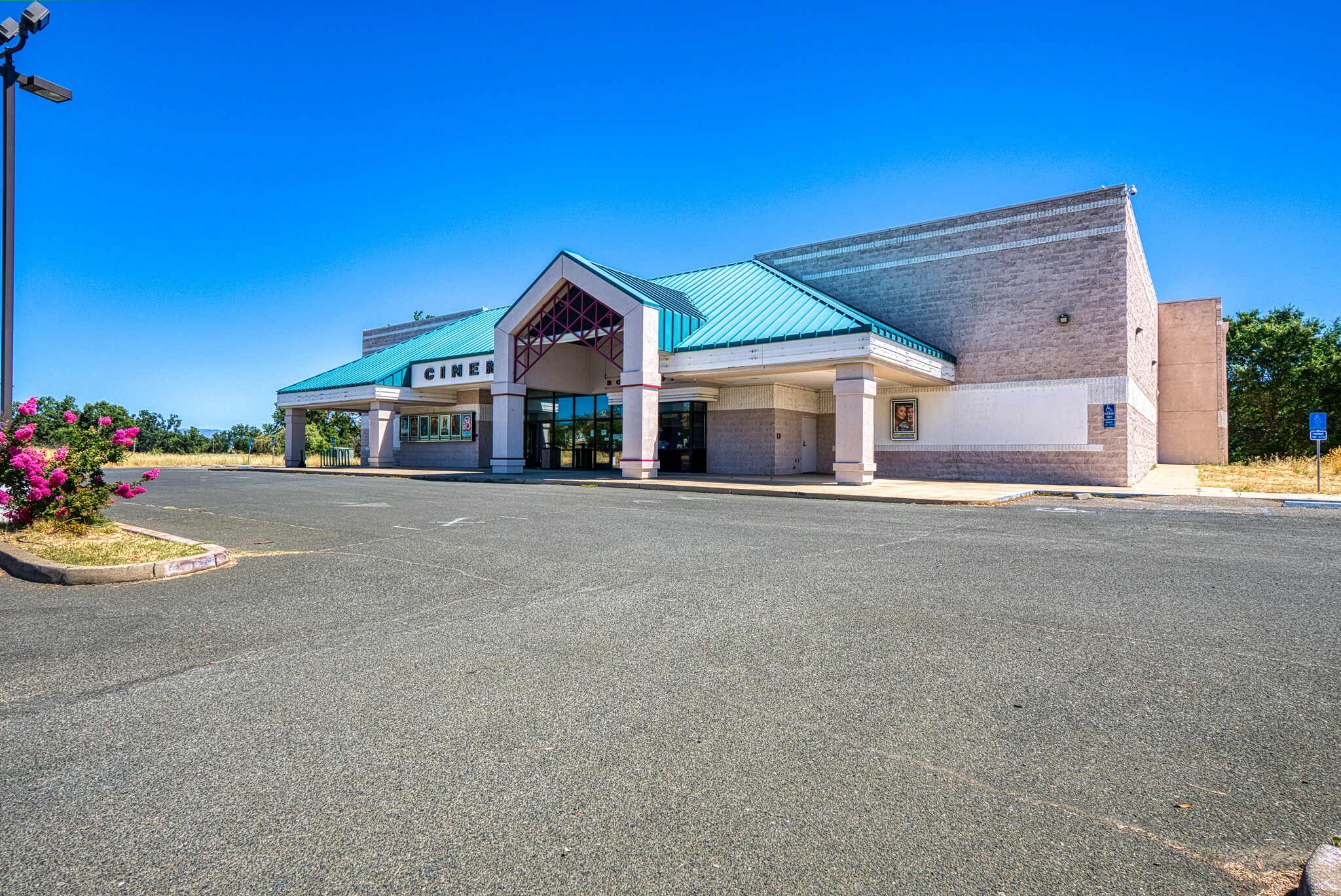 52 Soda Bay Rd, Lakeport, CA for Sale