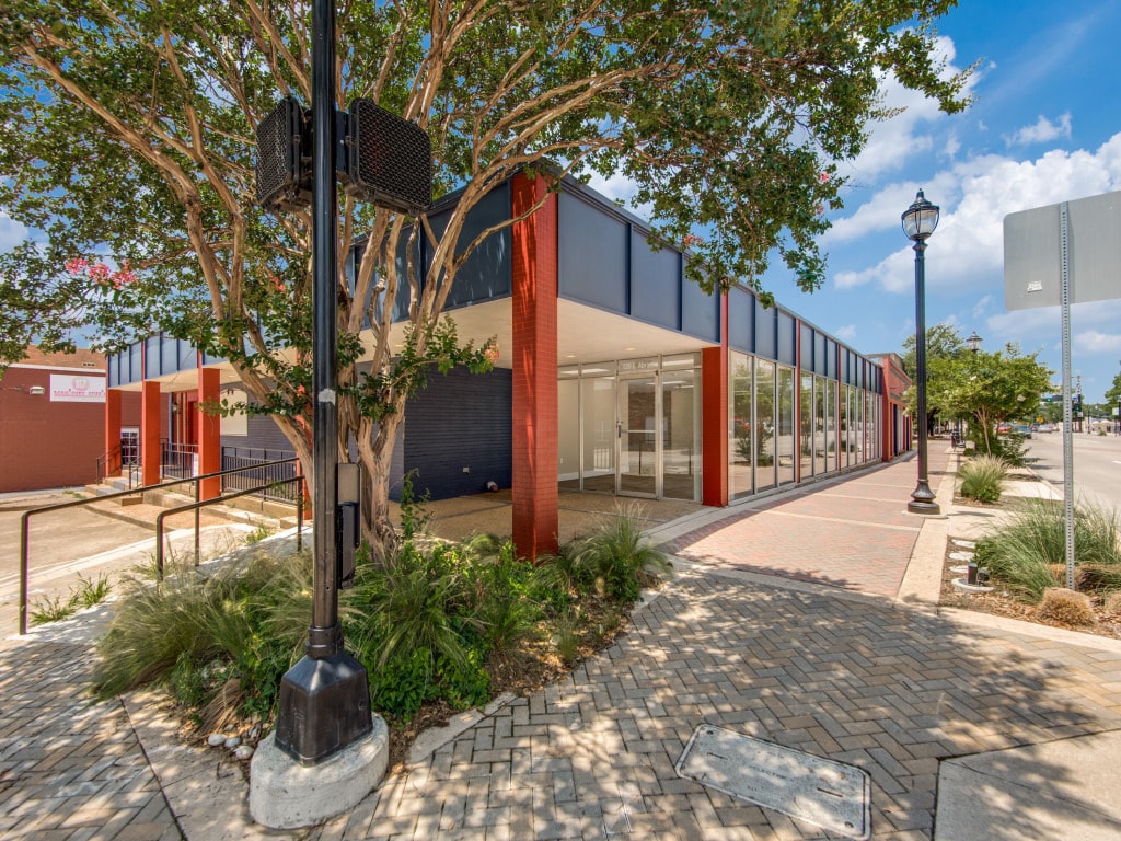 120 E Abram St Arlington, TX 76010 Office Property for Sale on