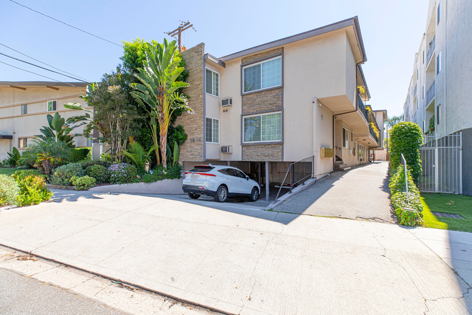 1814 Grismer Ave, Burbank, CA for Sale