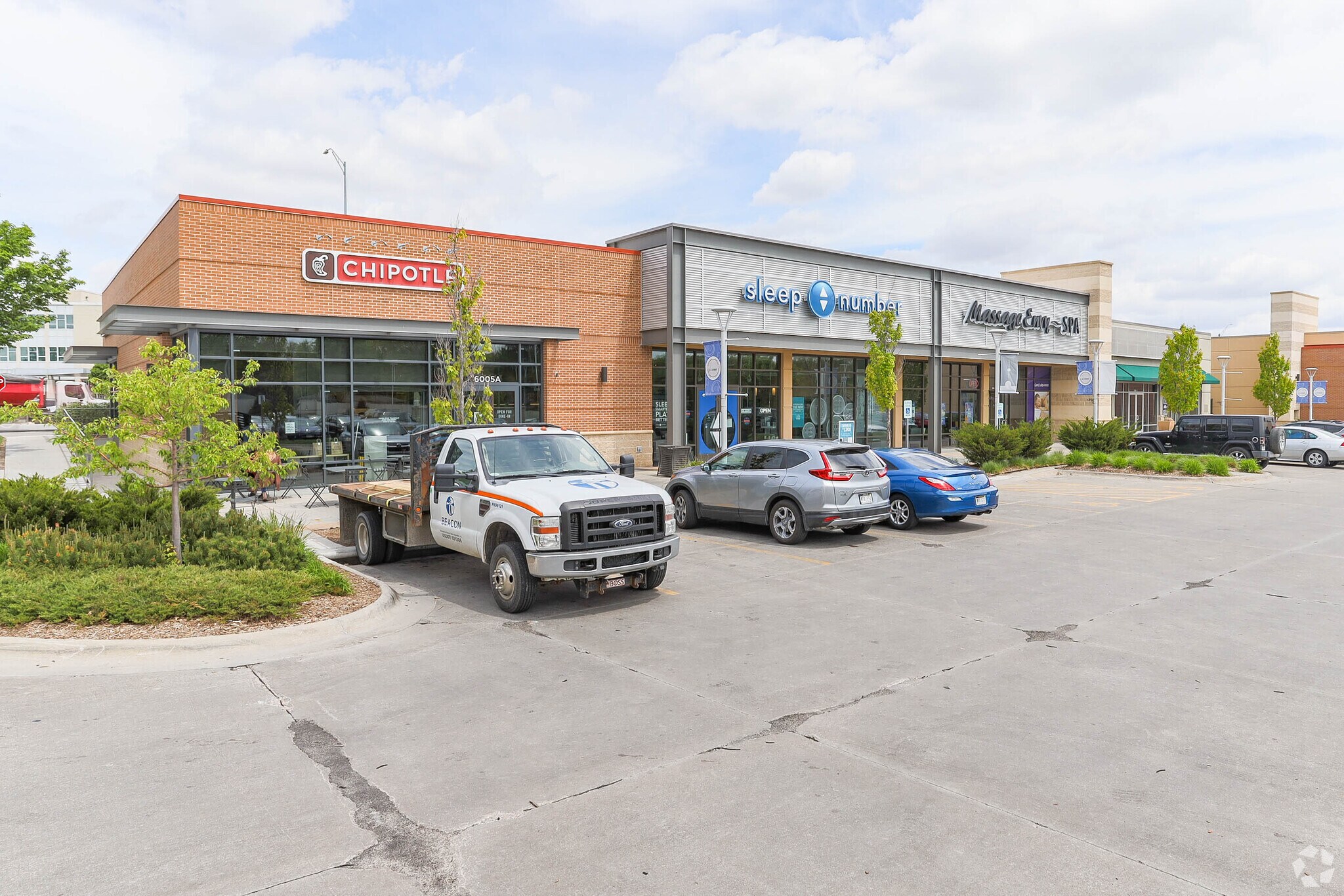 6005 O St, Lincoln, NE for Rent