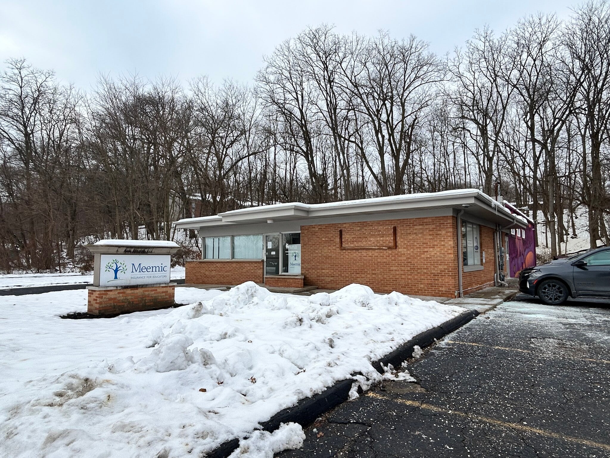 150 Riverside Dr, Battle Creek, MI for Sale