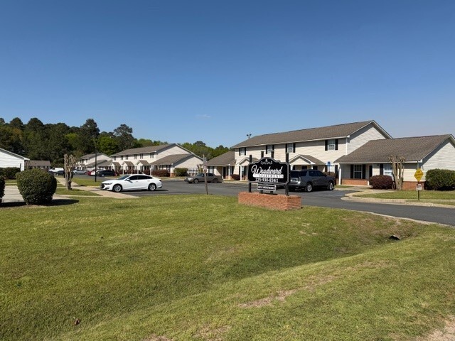 409 E Woodward St, Vienna, GA for Sale