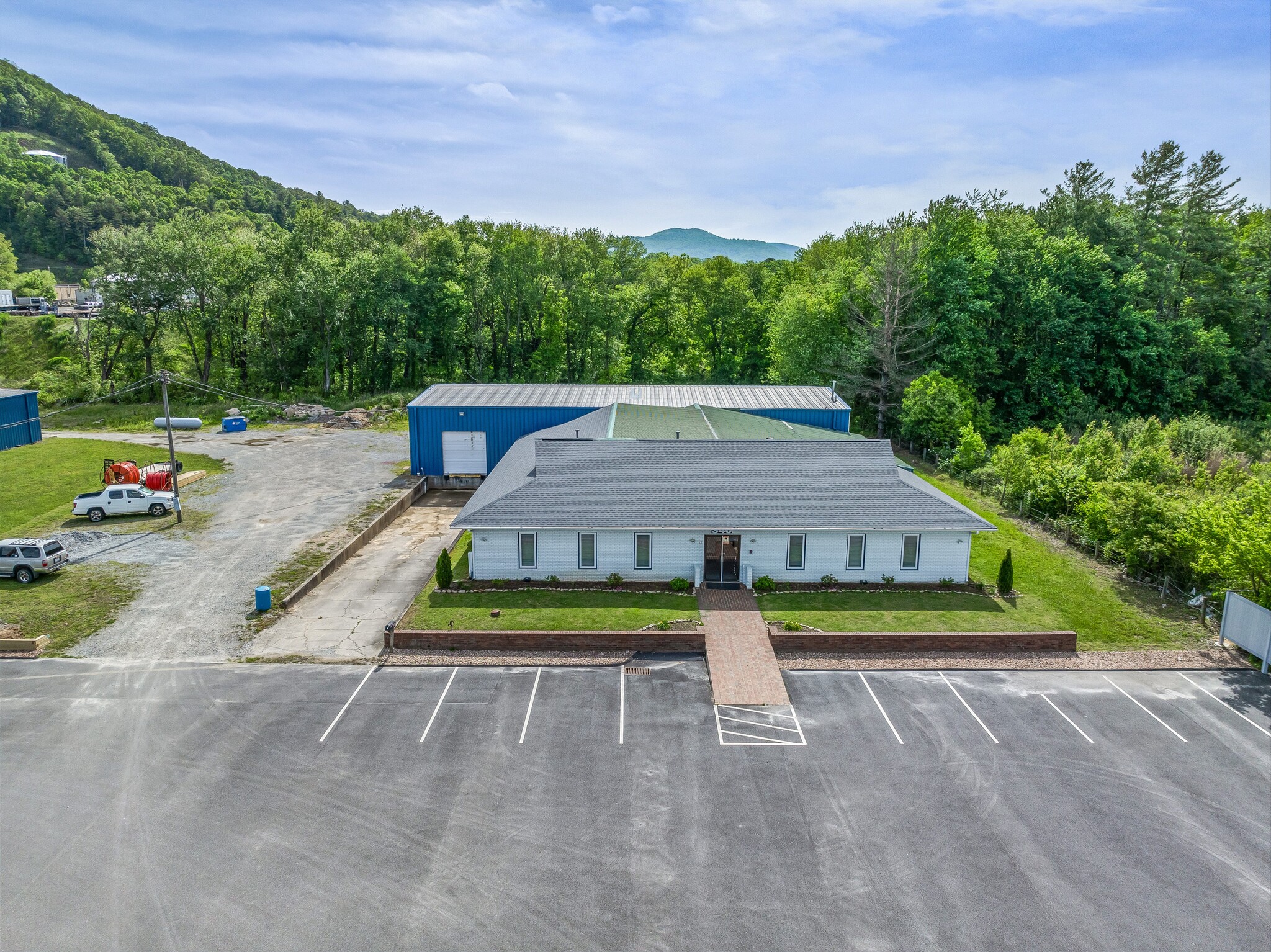 340 LA White Dr, Fletcher, NC for Rent