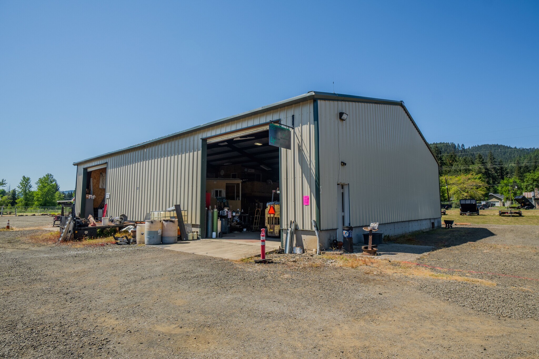 215 Lawson Ln, Tenmile, OR for Sale