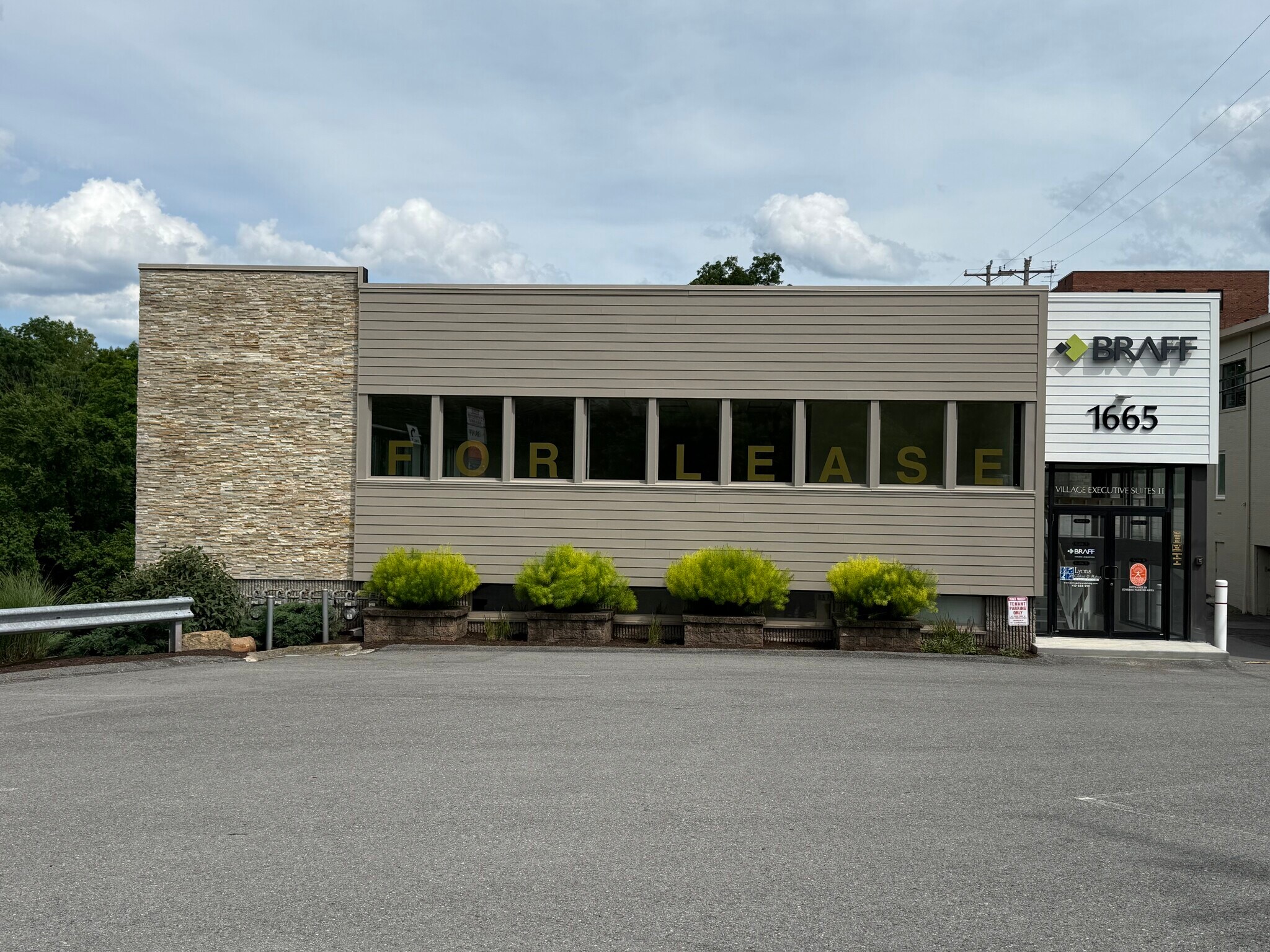 1665 Washington Rd, Pittsburgh, PA for Rent