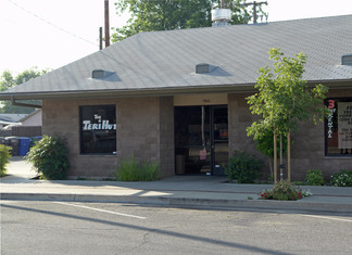 Reedley, CA Retail - 1660 12th St