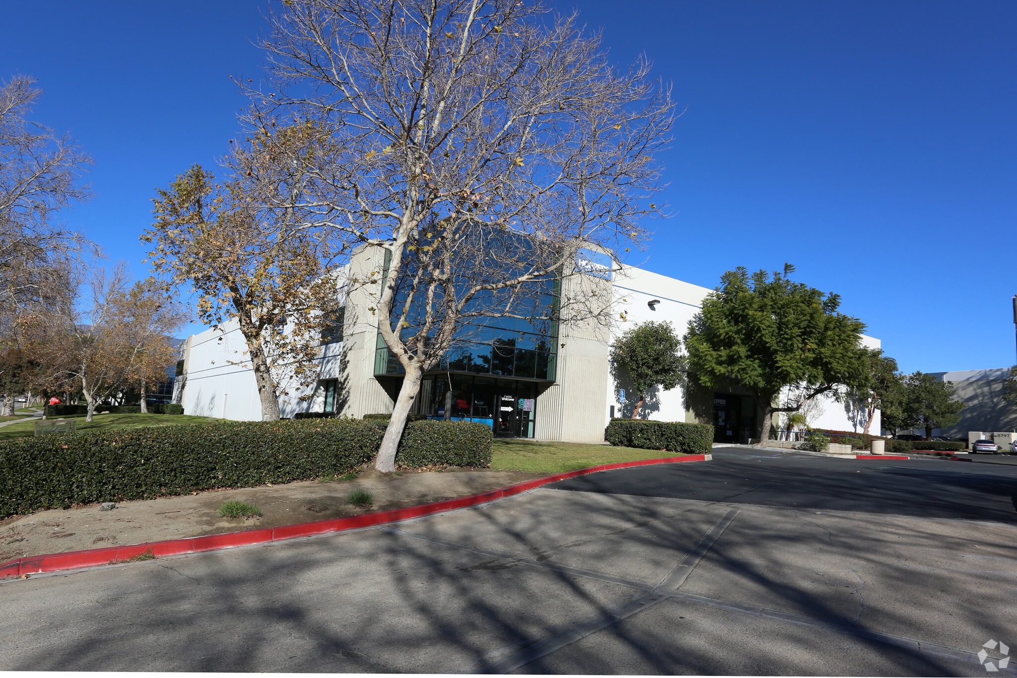 8827 Rochester Ave, Rancho Cucamonga, CA for Rent