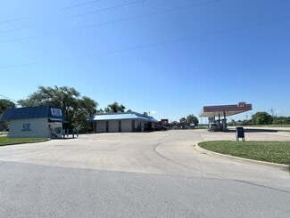Lansing, KS Convenience Store - 601 S Main St