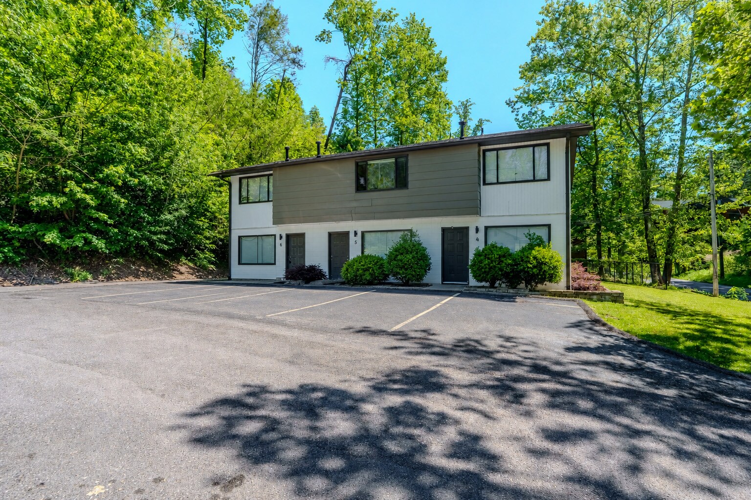 445 Dudley Creek Rd, Gatlinburg, TN for Sale