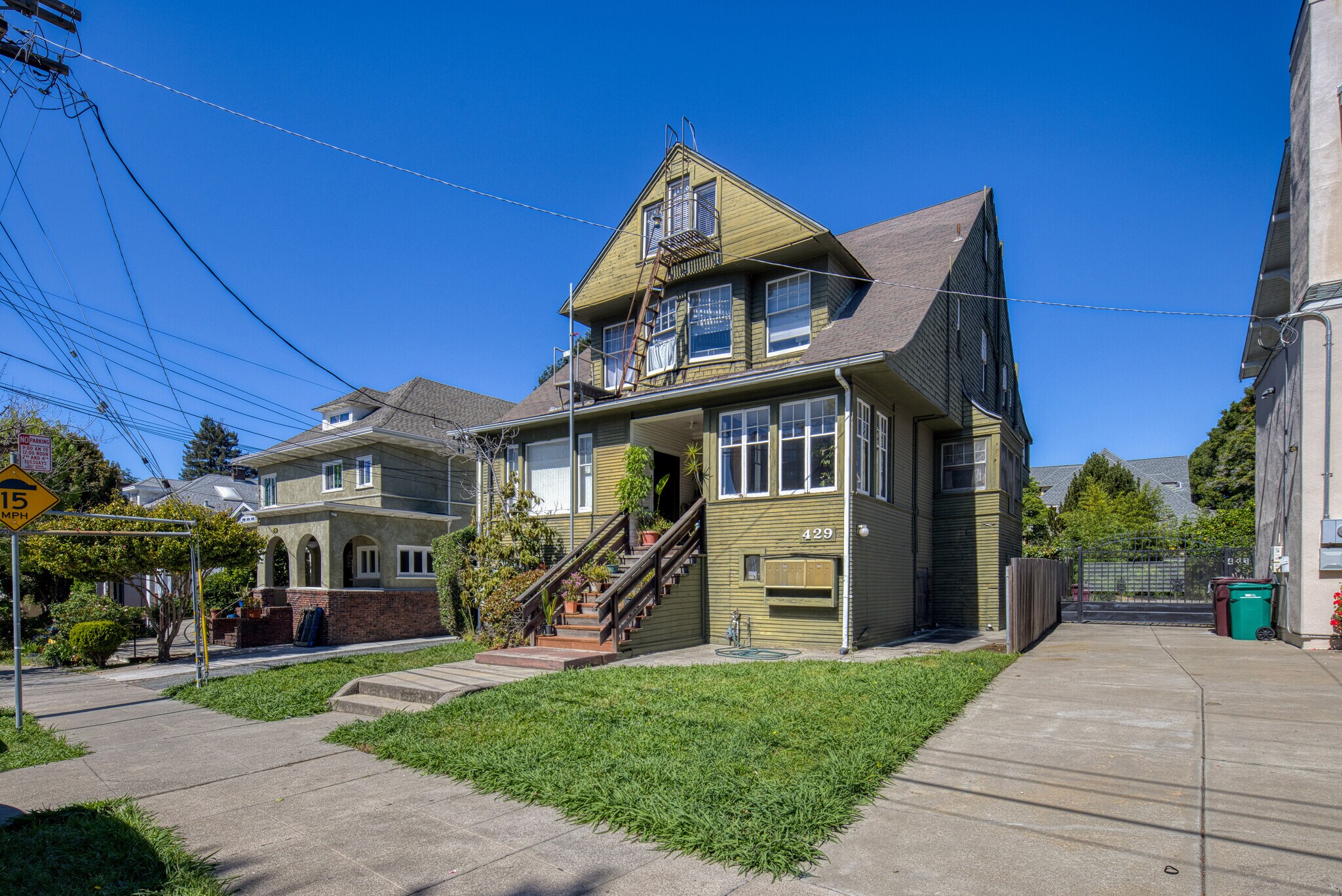 429 Vernon St, Oakland, CA for Sale