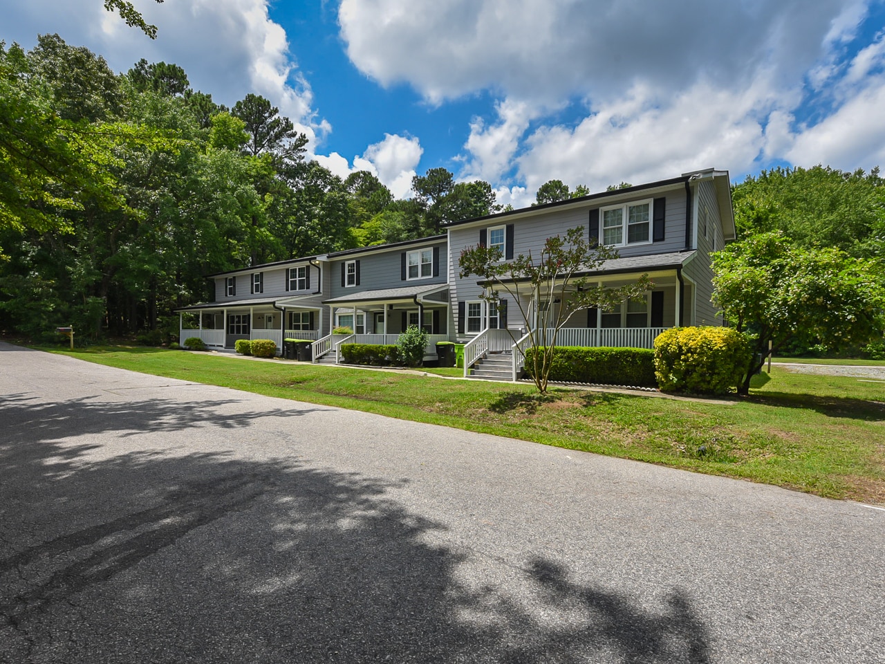 225 Douglas St, Holly Springs, NC for Sale