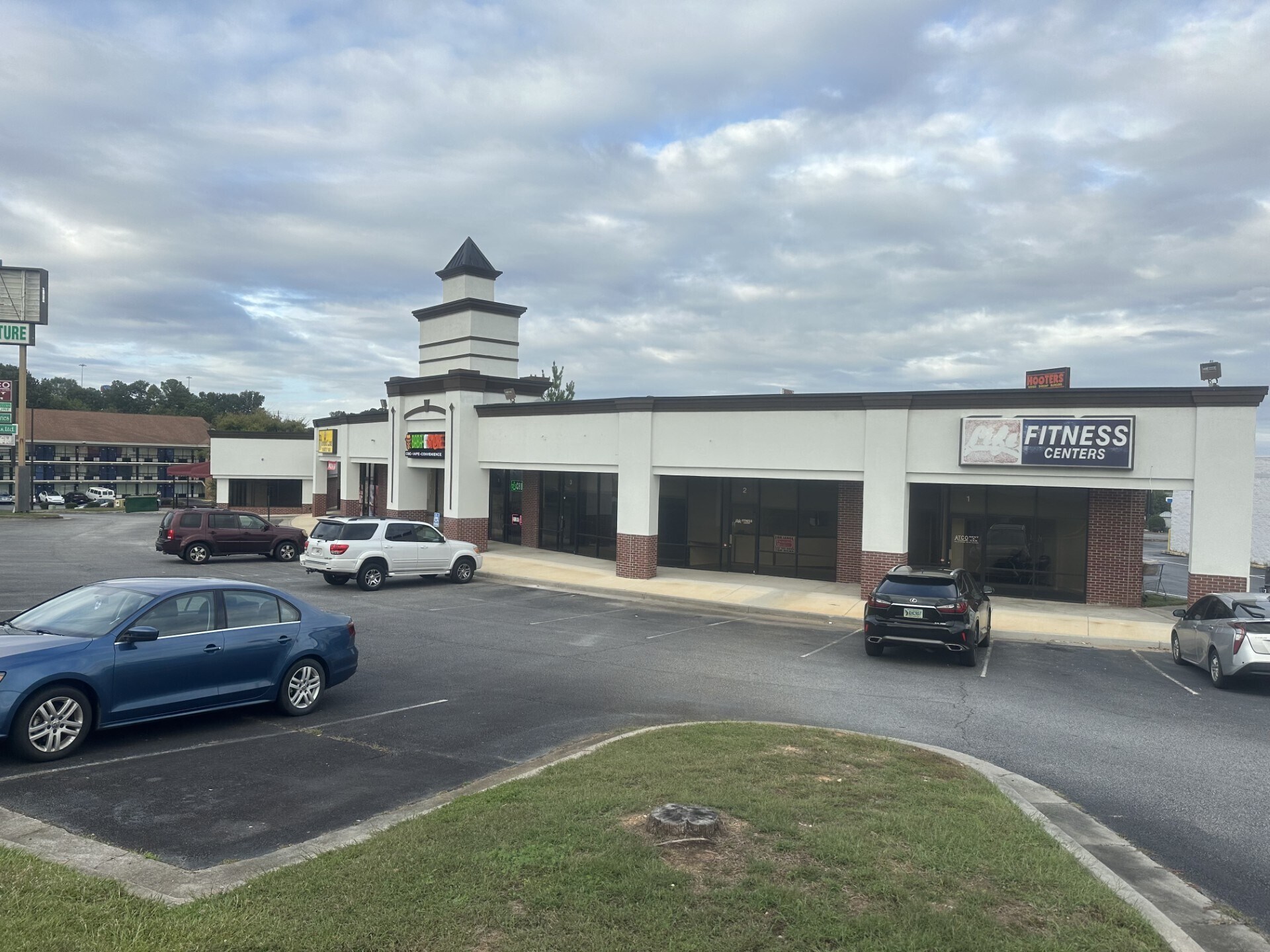 116 Riverside Pky, Macon-Bibb, GA for Sale