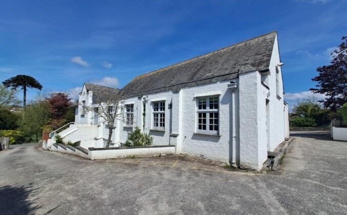 Park Ter, Falmouth, CON for Sale