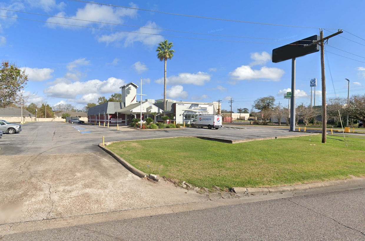 2820 I-10 E, Beaumont, TX for Rent
