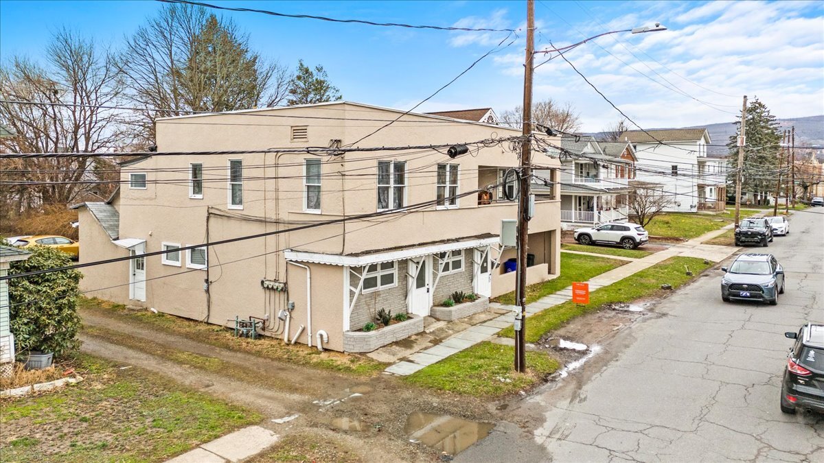 622 E Market St, Scranton, PA for Sale