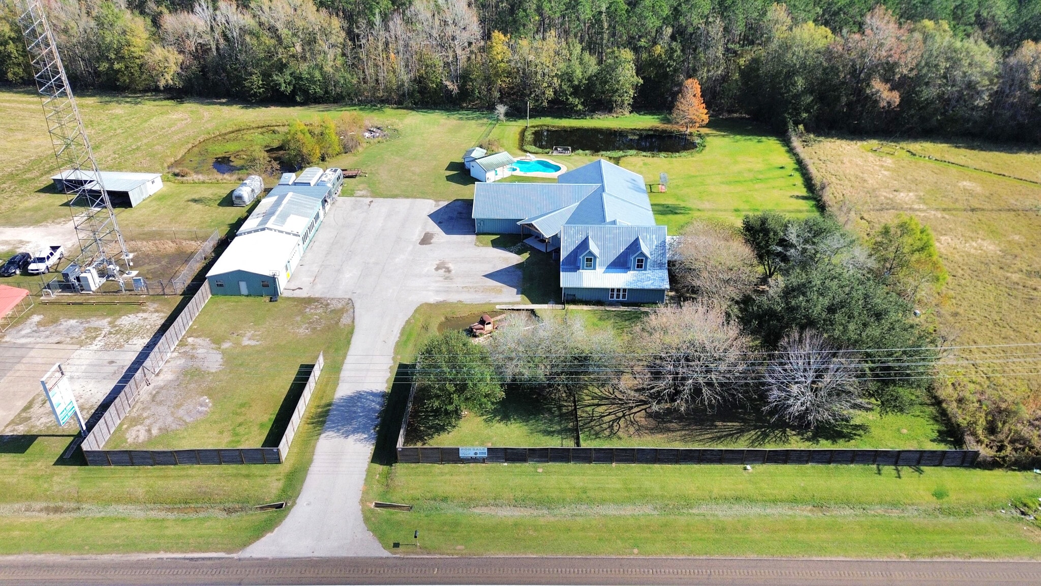 17188 Highway 321, Dayton, TX for Sale