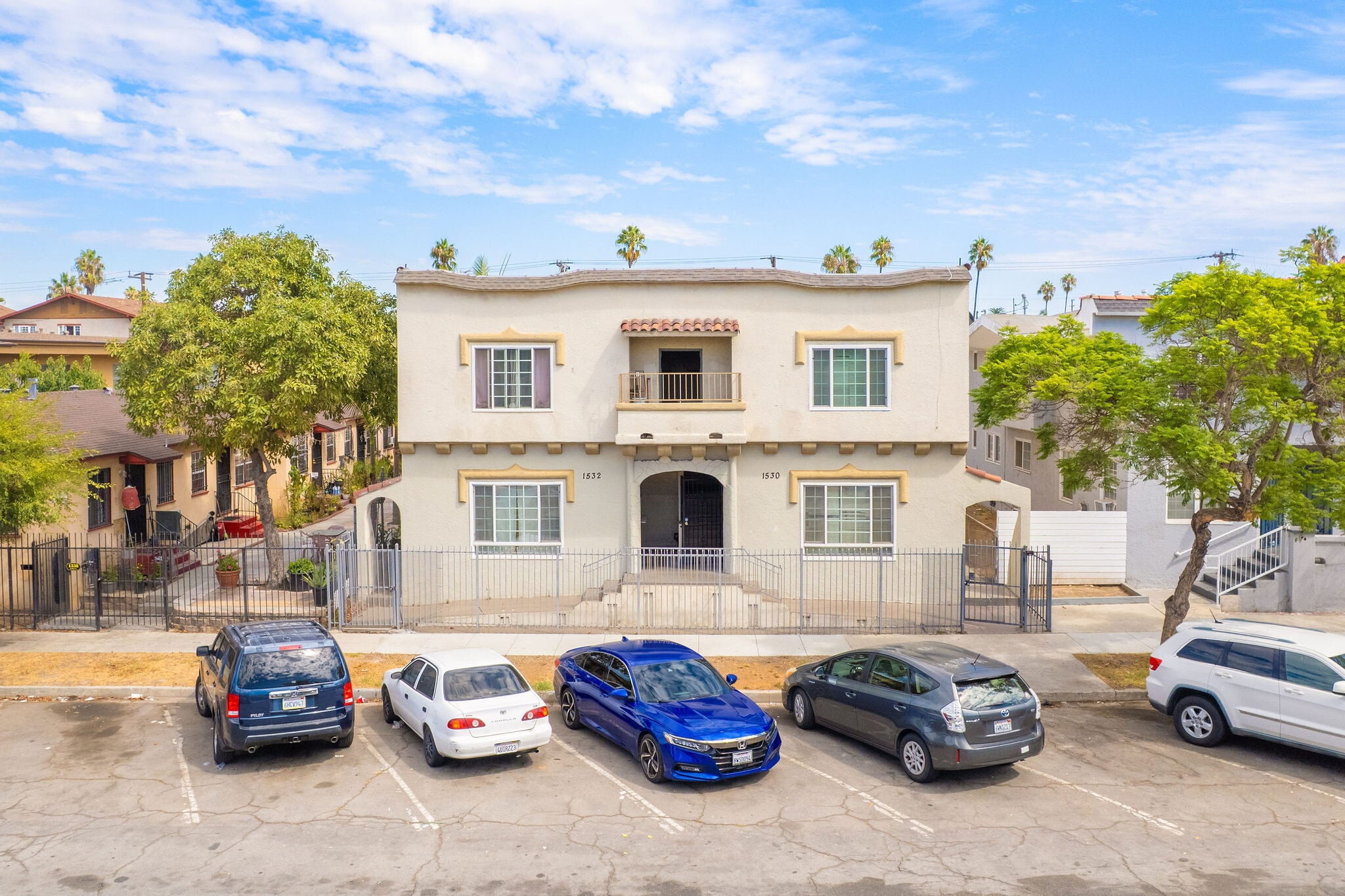 1526-1532 Cedar Ave, Long Beach, CA for Sale