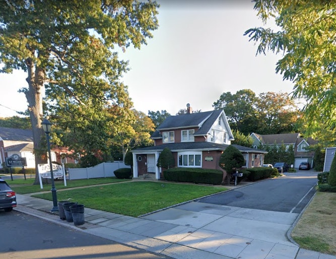 128 Merrick Ave, Merrick, NY for Sale