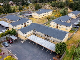 North Bend, OR Apartments - 1930 Maple St North Bend, OR Apartments - 1930 Maple St