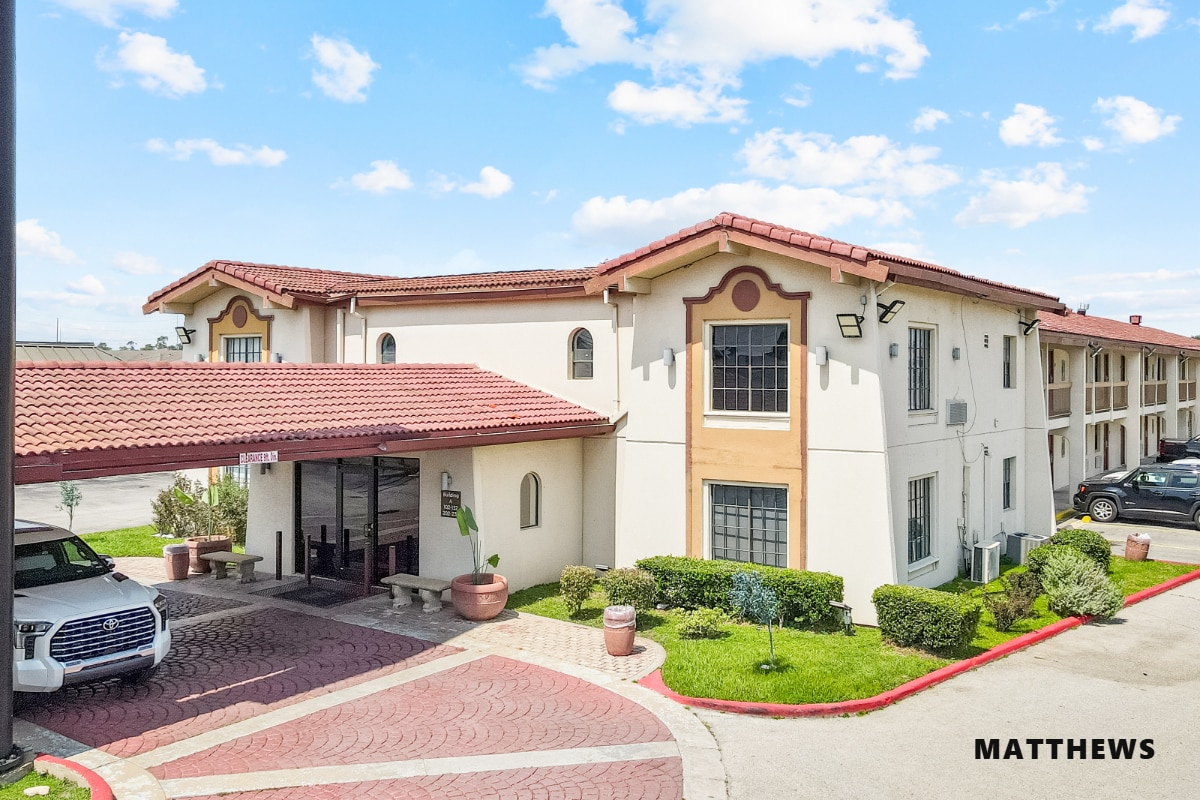 11999 East Fwy, Houston, TX for Sale