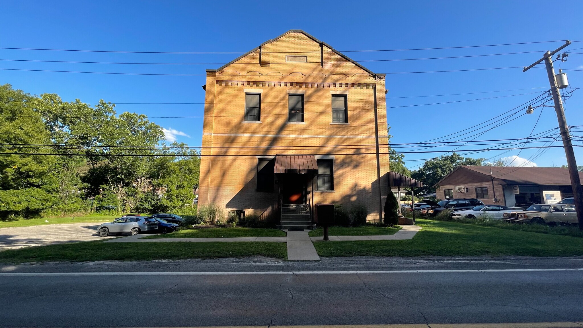 7621 Noblestown Rd, Mc Donald, PA for Sale