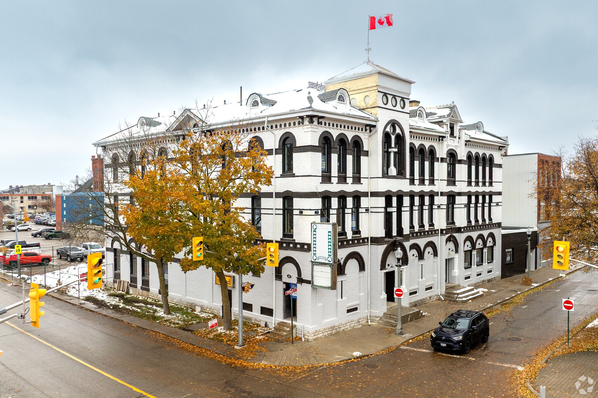 453 Simcoe St, Woodstock, ON for Rent