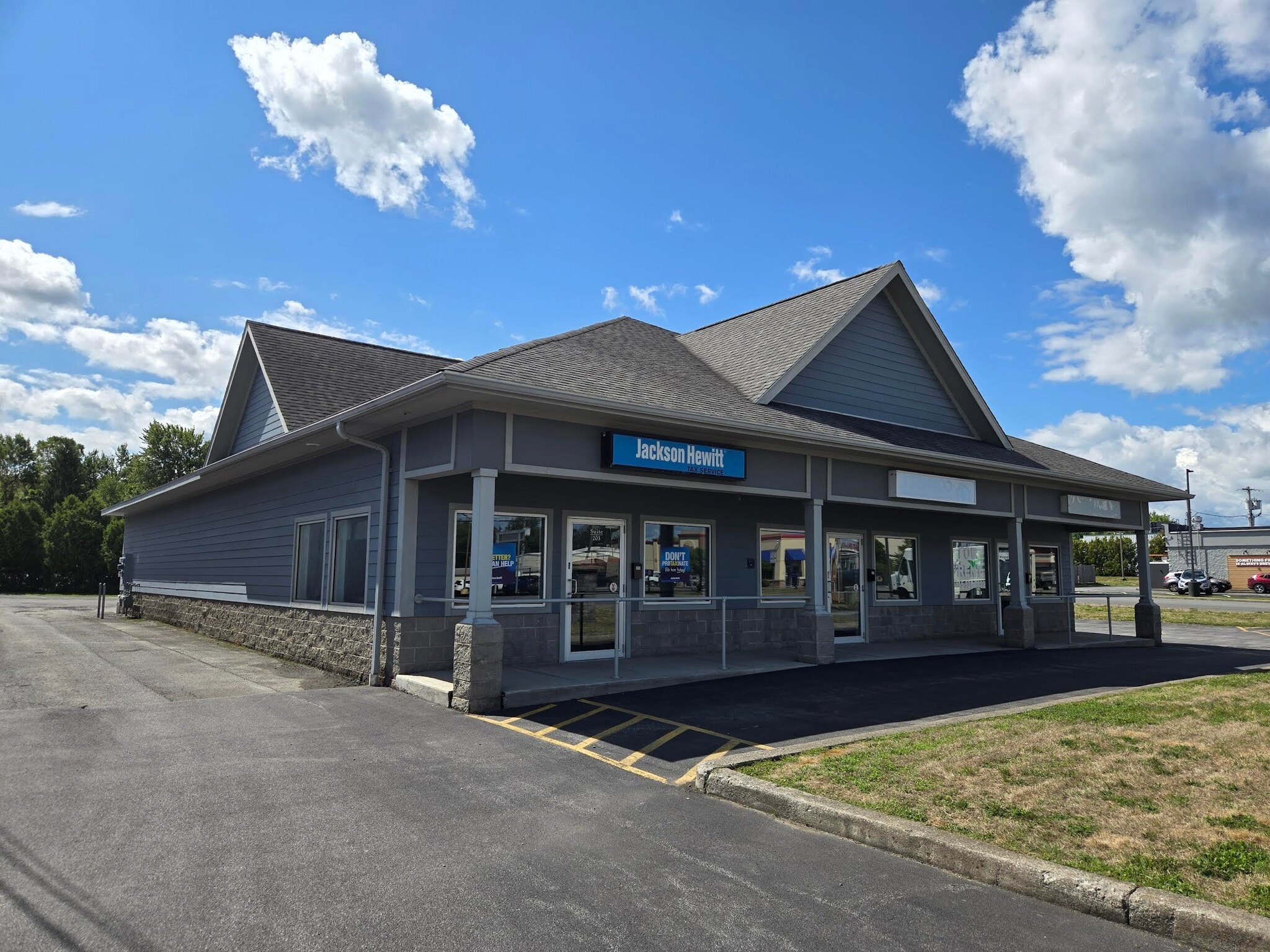 203-207 Genesee St, Oneida, NY for Rent