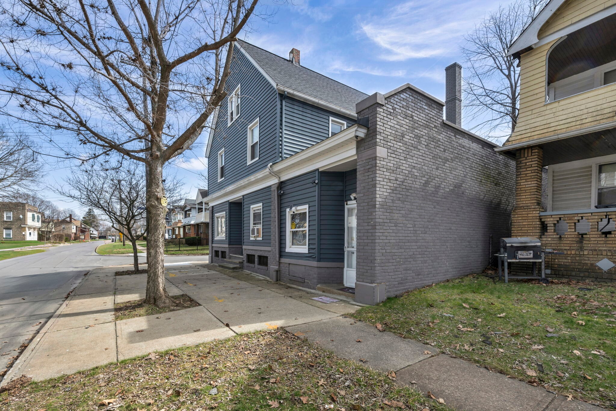 16226 Arcade Ave, Cleveland, OH for Sale