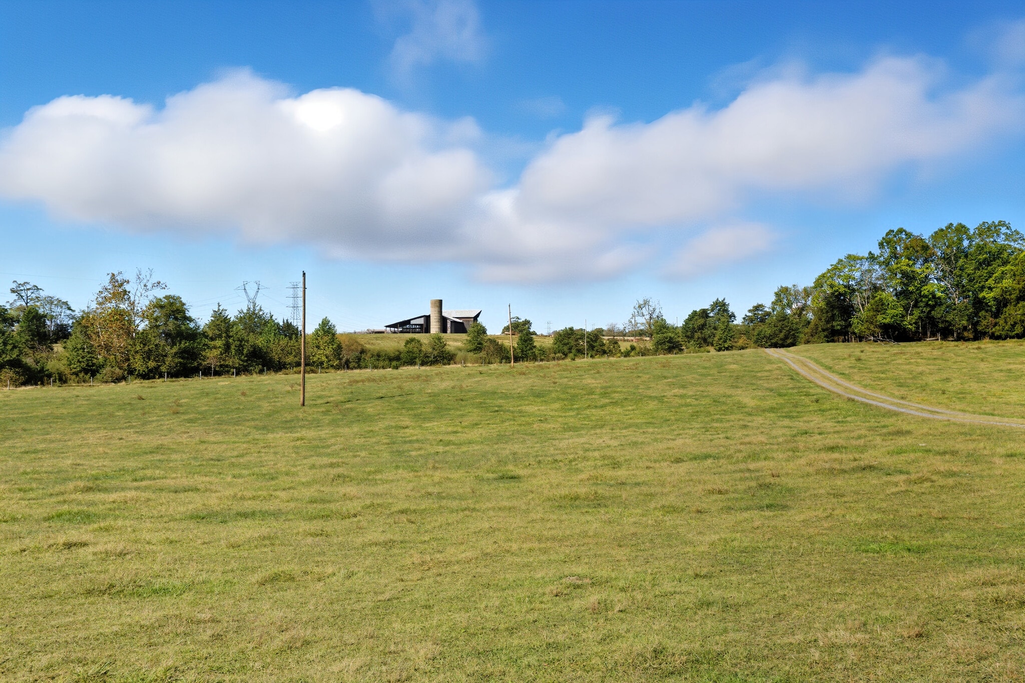 5474 Woodside Ln, Bealeton, VA for Sale