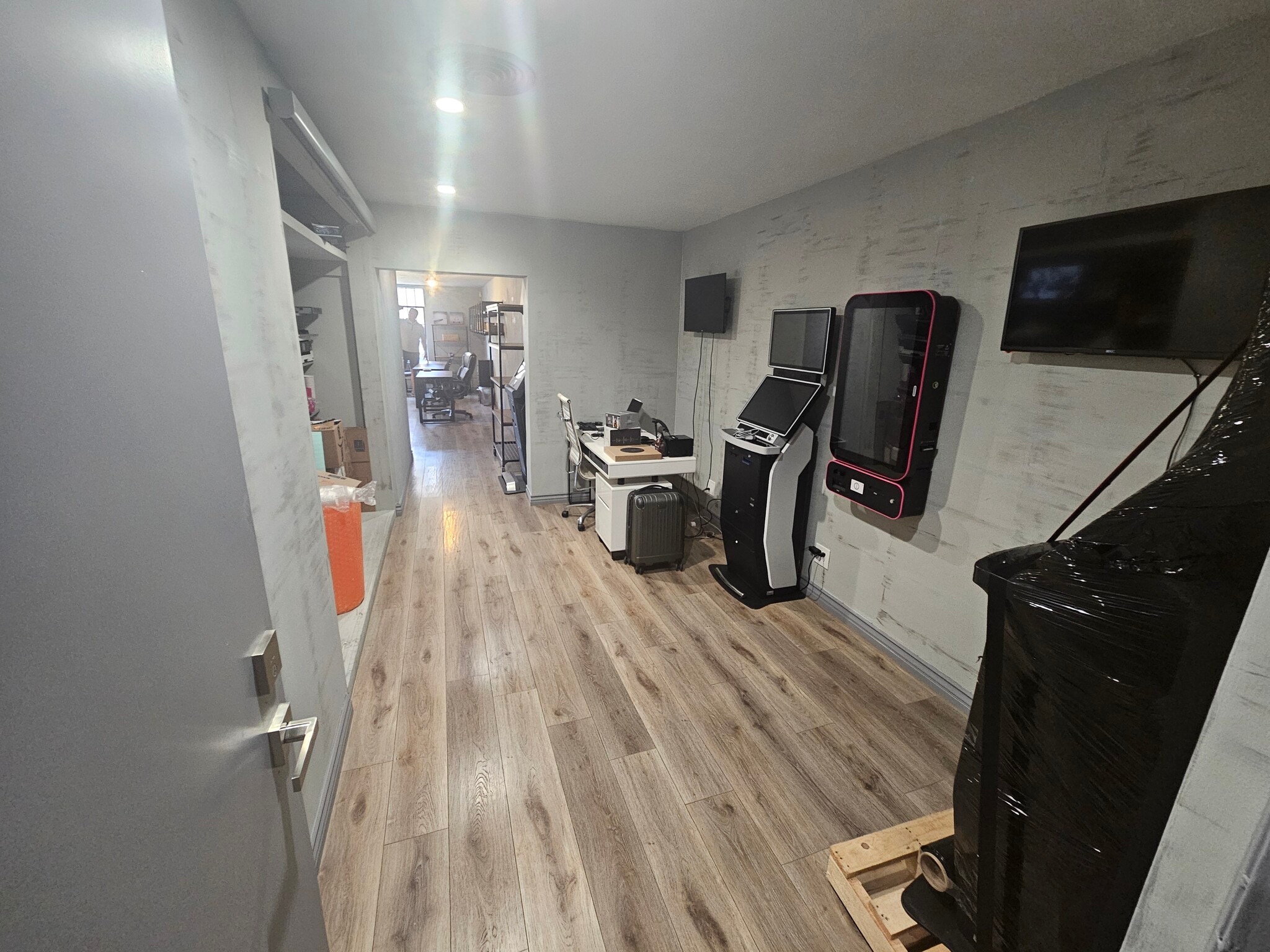 300-316 S Brand Blvd, Glendale, CA for Rent