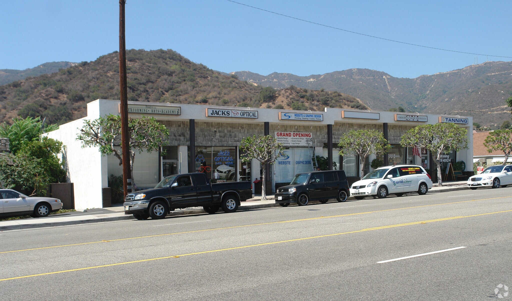 2942-2950 Honolulu Ave, La Crescenta, CA for Rent