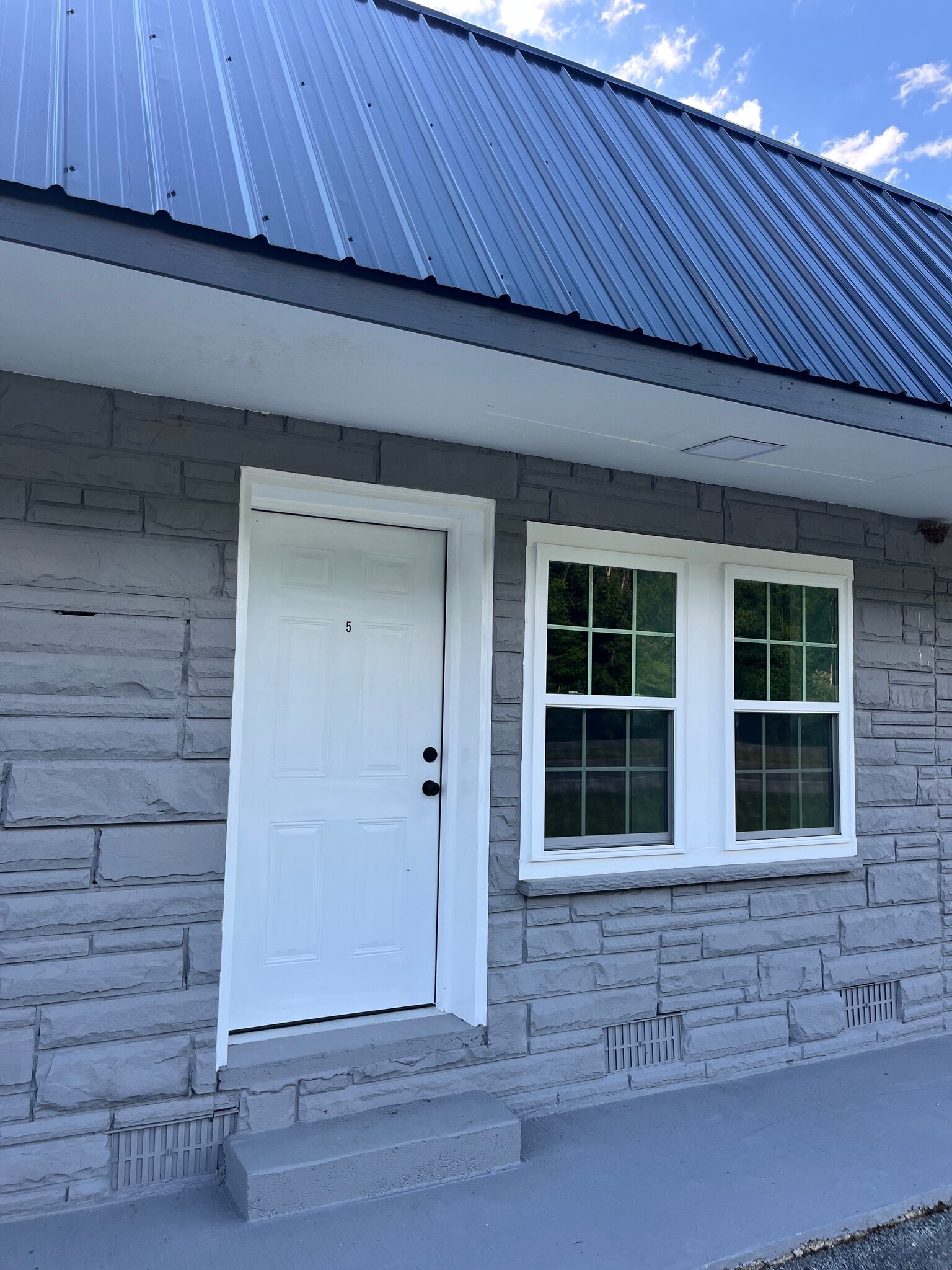 697 Rhea County Hwy, Dayton, TN for Rent