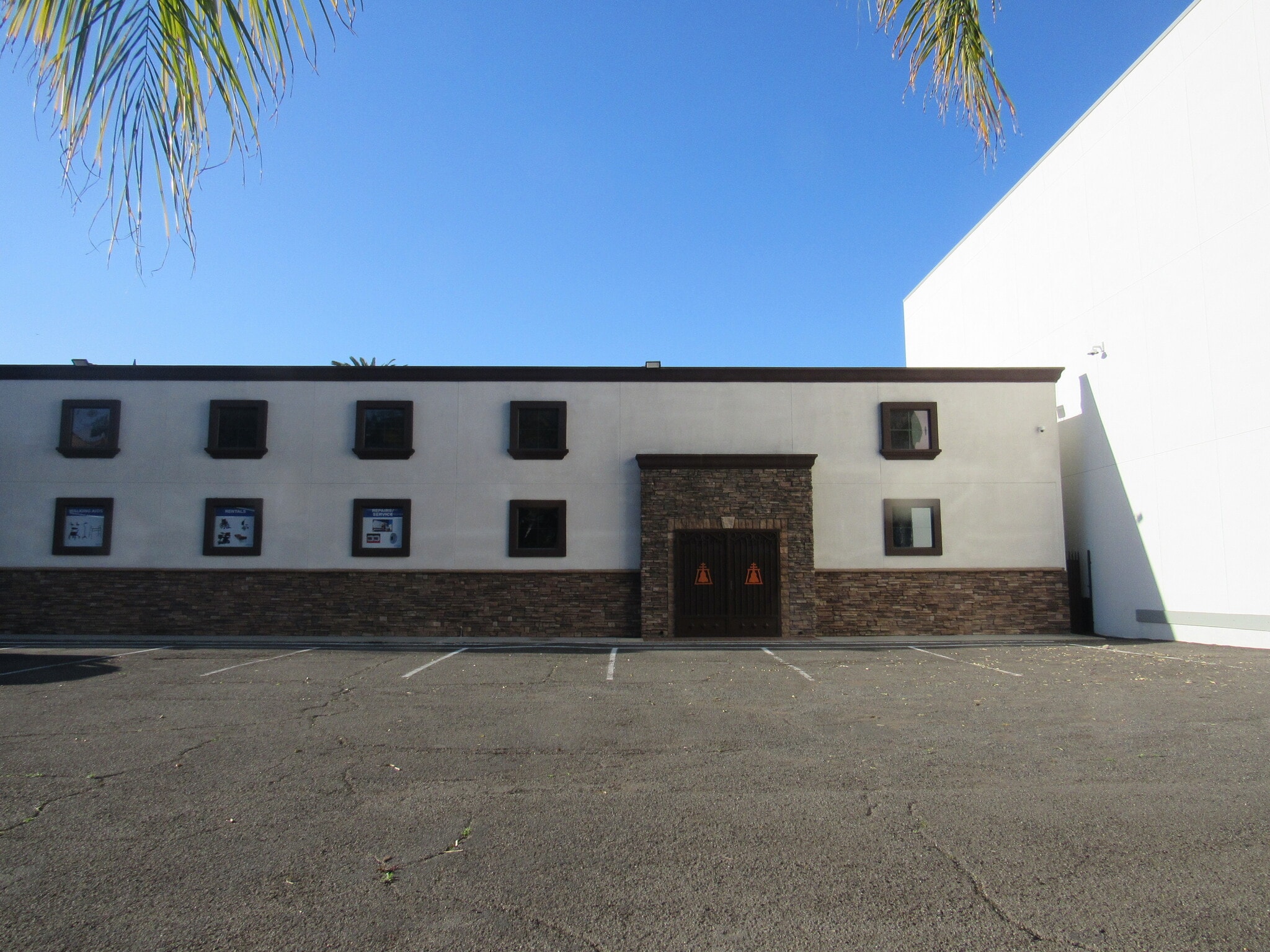 3570 14th St, Riverside, CA for Rent