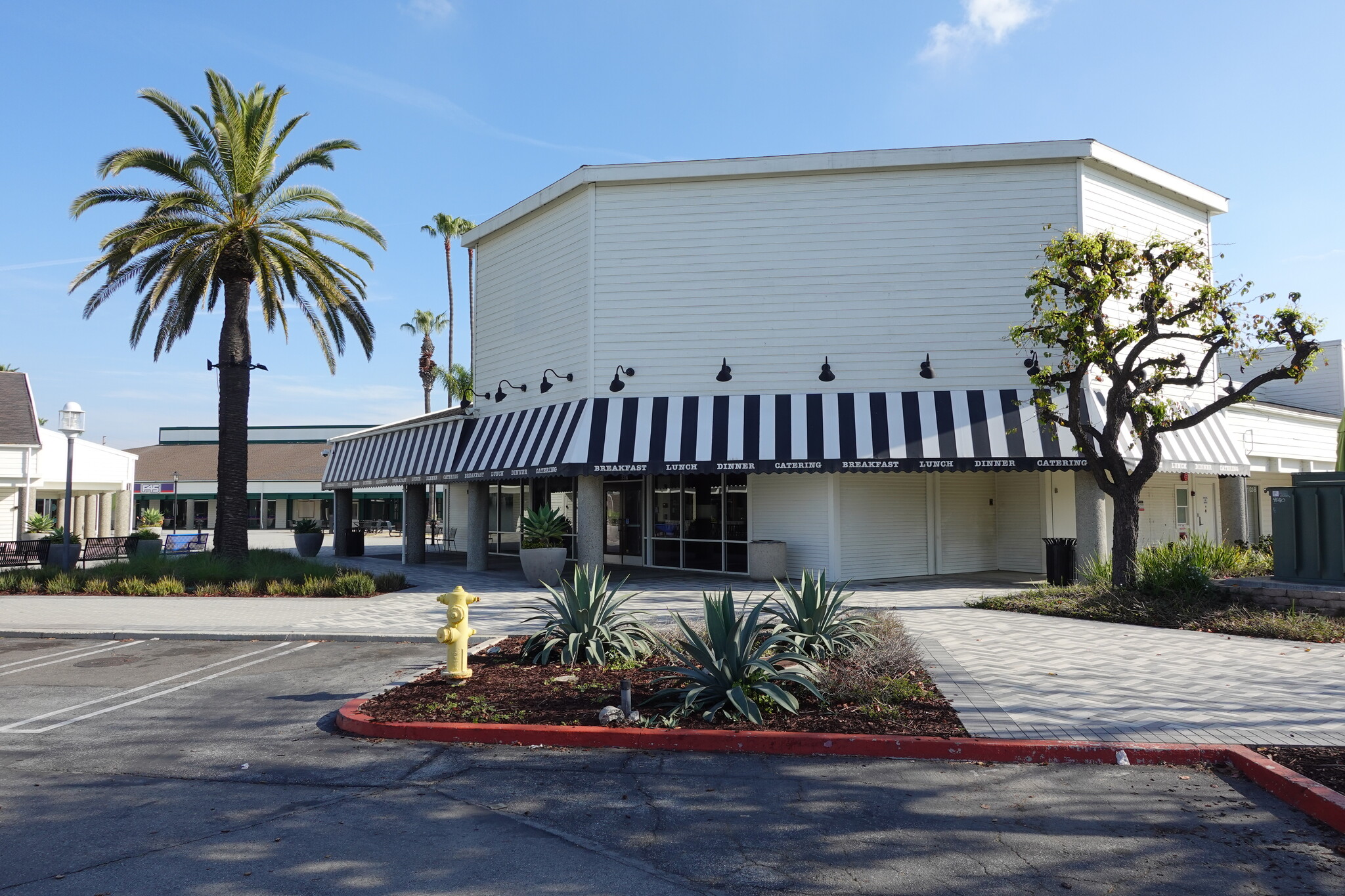 6401-6605 E Pacific Coast Hwy, Long Beach, CA for Rent