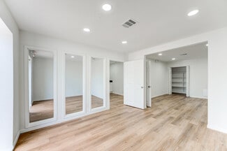 Houston, TX Flex, Industrial - 10215 Papalote St