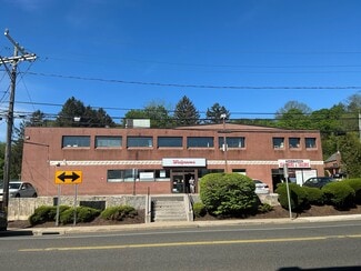 Watertown, CT Storefront Retail/Office - 620 Main St