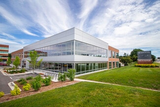Wauwatosa, WI Office/Medical - 800 N Mayfair Rd