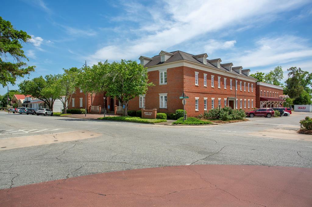 303 E Broad St, Eufaula, AL for Sale