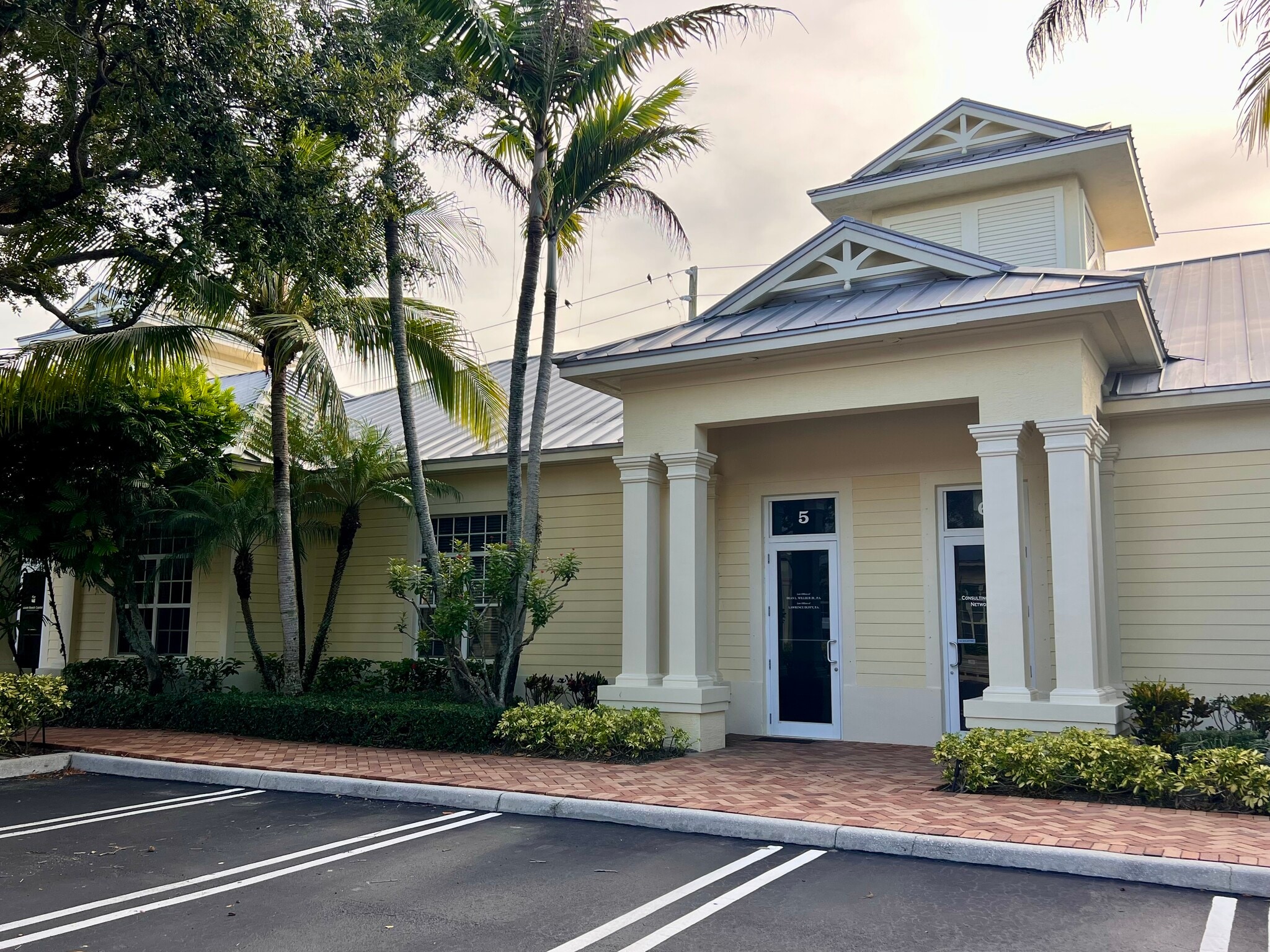 1935 Commerce Ln, Jupiter, FL for Sale
