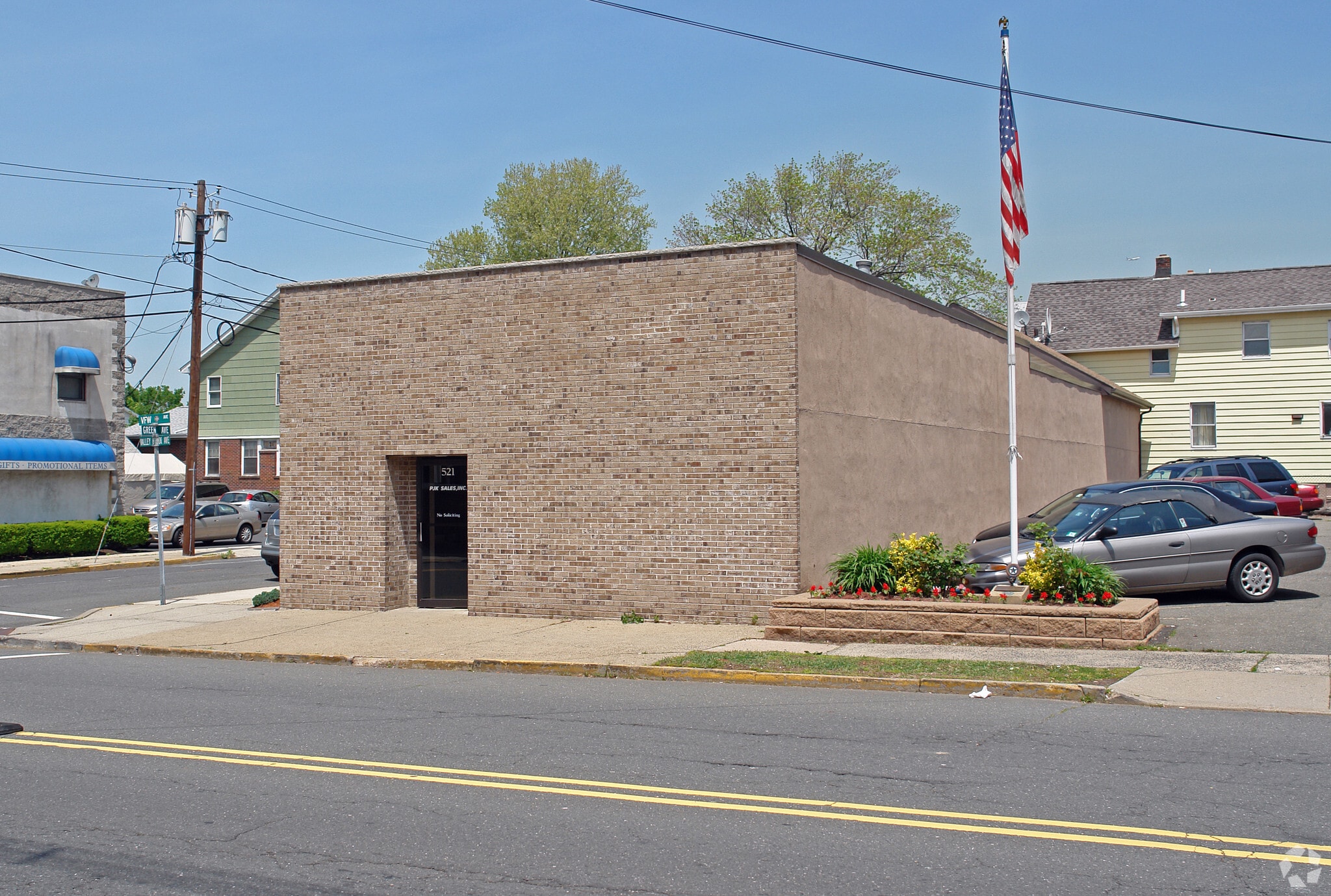 521 Valley Brook Ave, Lyndhurst, NJ for Sale